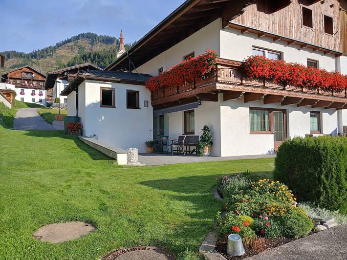Ferienwohnung für 4 Personen, mit Terrasse und Garten