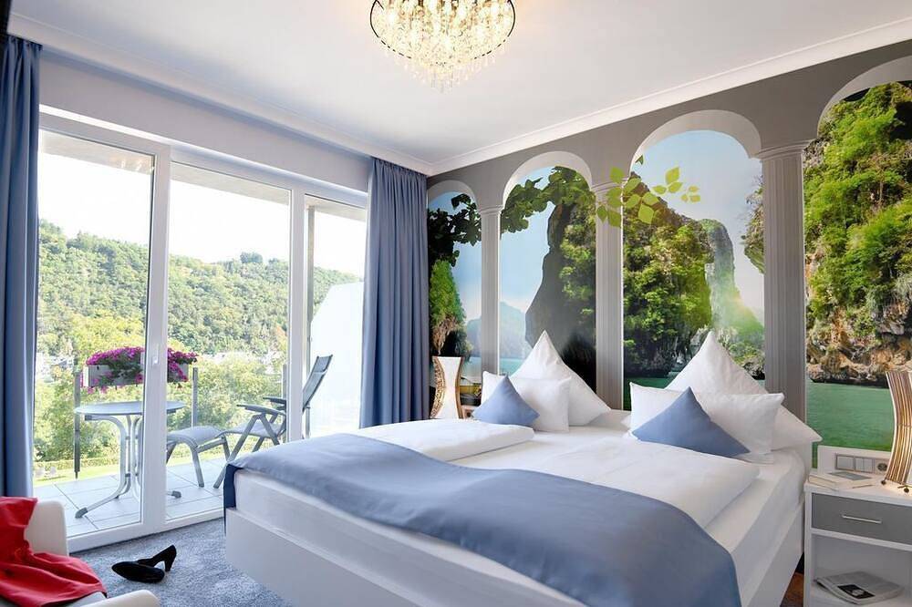 Doppelzimmer mit Balkon - Non Refundable Bi 2P - Moselstern Parkhotel Krähennest in Burg Eltz, Löf