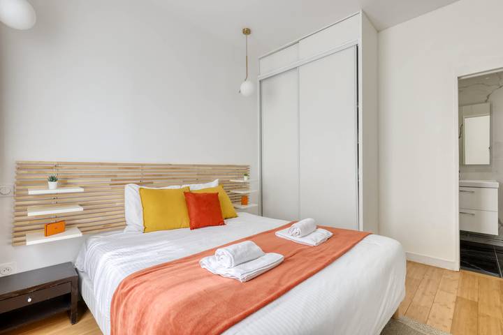 Entire apartment, New and quiet 1 Bdr Flat in the Heart of Paris 12 in 12th Arrondissement, Paris
