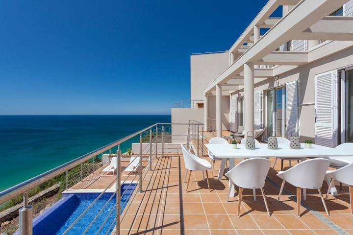 Villa para 10 pessoas, com Varanda e Terraço e ainda Piscina and Vista em Salema