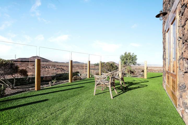 Impressionante Villa "Tranquila" com vista para o mar, vista para a montanha, piscina e terraço in La Oliva, Fuerteventura