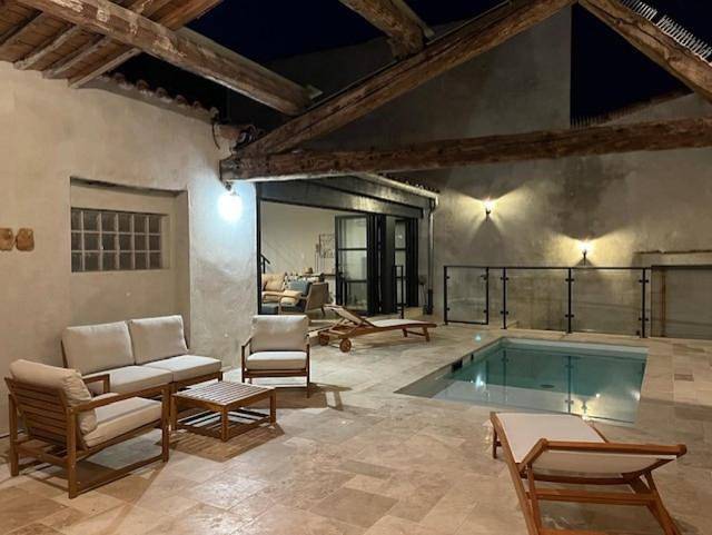 Location de vacances pour 6 personnes, avec terrasse et piscine, adapté aux familles à Azille - 4