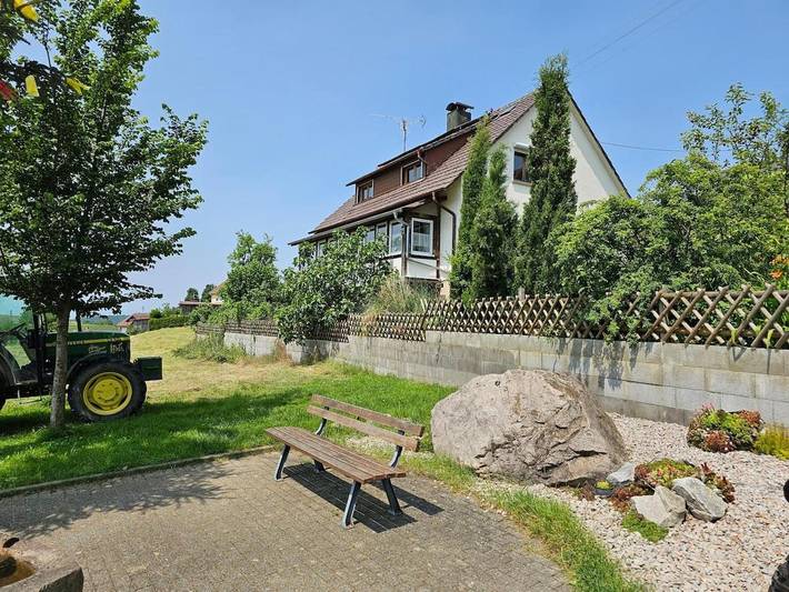 Ferienhaus für 10 Personen, mit Balkon und Terrasse sowie Garten und Sauna in Schliengen
