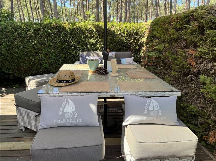 Camping pour 6 personnes, avec Jardin et Bassin pour enfant