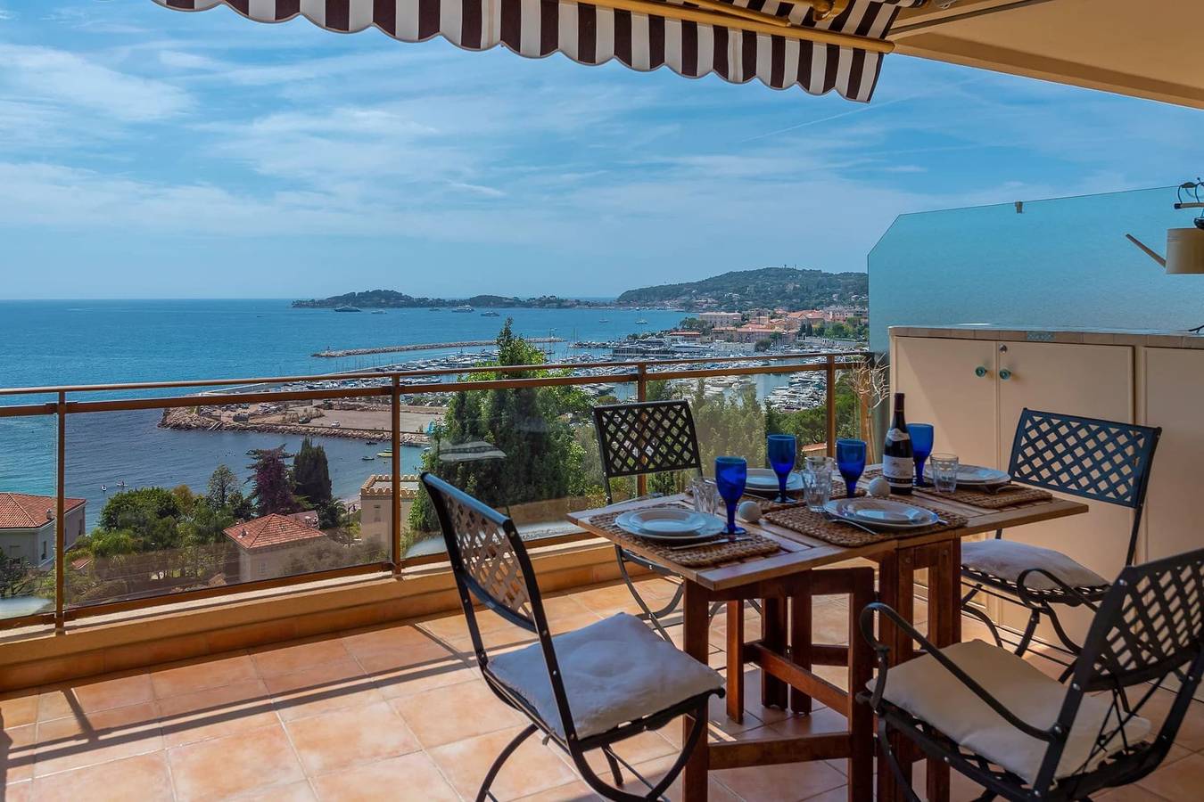 Appartement entier, Torosyan in Beaulieu-sur-Mer, Côte méditerranéenne (France)