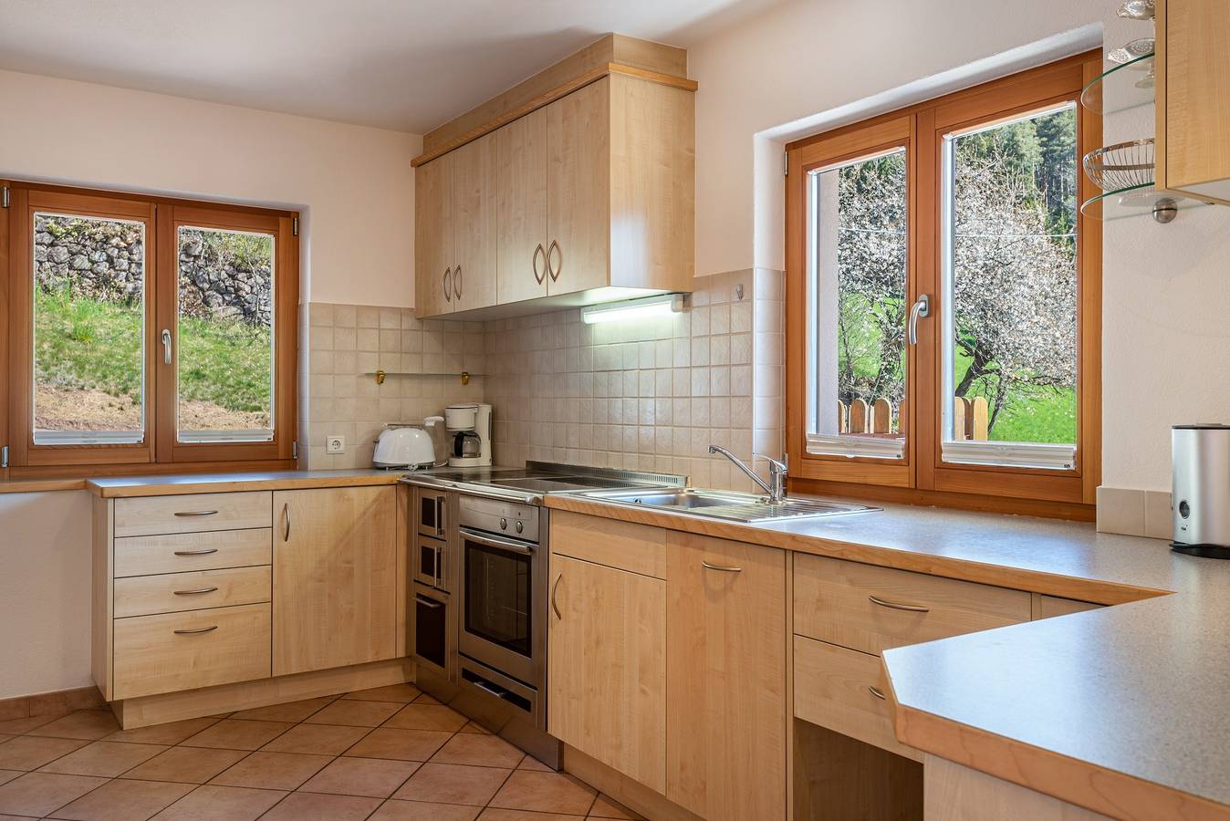 Entire apartment, Holiday Apartment 'Thusnelda C' with Mountain View, Balconies & Wi-Fi in Telfen-Lanzin, Kastelruth