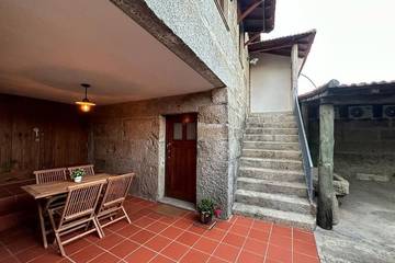 Gîte pour 4 personnes, avec terrasse dans Duas Igrejas (Porto)