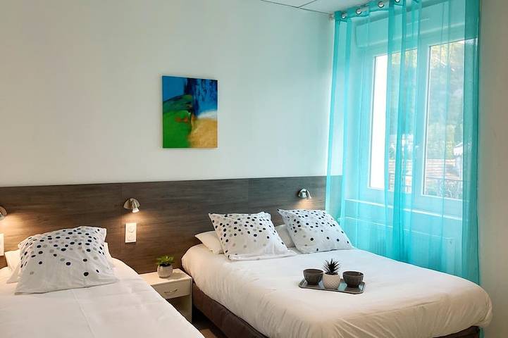 Appartement entier, Appart 95m2 clim, parking, proche Sanctuaire in Lourdes, Hautes-Pyrénées
