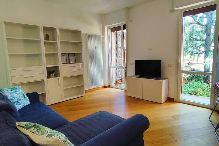 Appartamento per 3 persone, con giardino e balcone, con animali domestici in Busto Arsizio