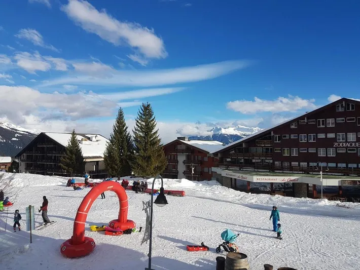 Hostel für 30 Personen, mit Garten und Ausblick - 1