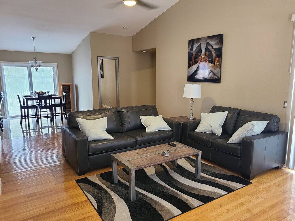 Beautiful House Near Downtown Gilbert! House is fully upgraded. in Gilbert, Maricopa County