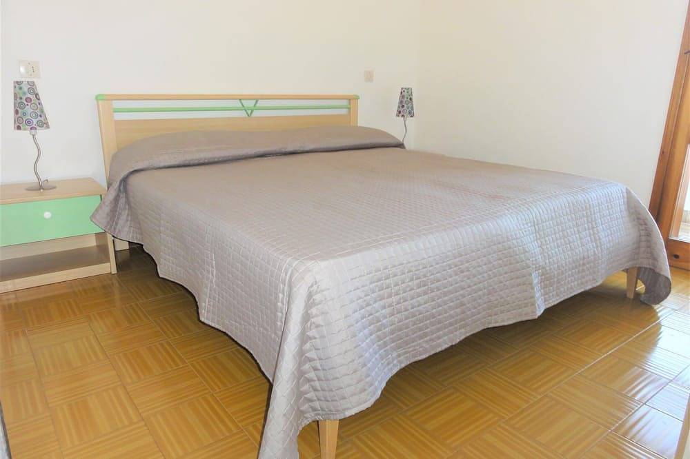 Cottage with three rooms in spa area village in Bibione, San Michele al Tagliamento