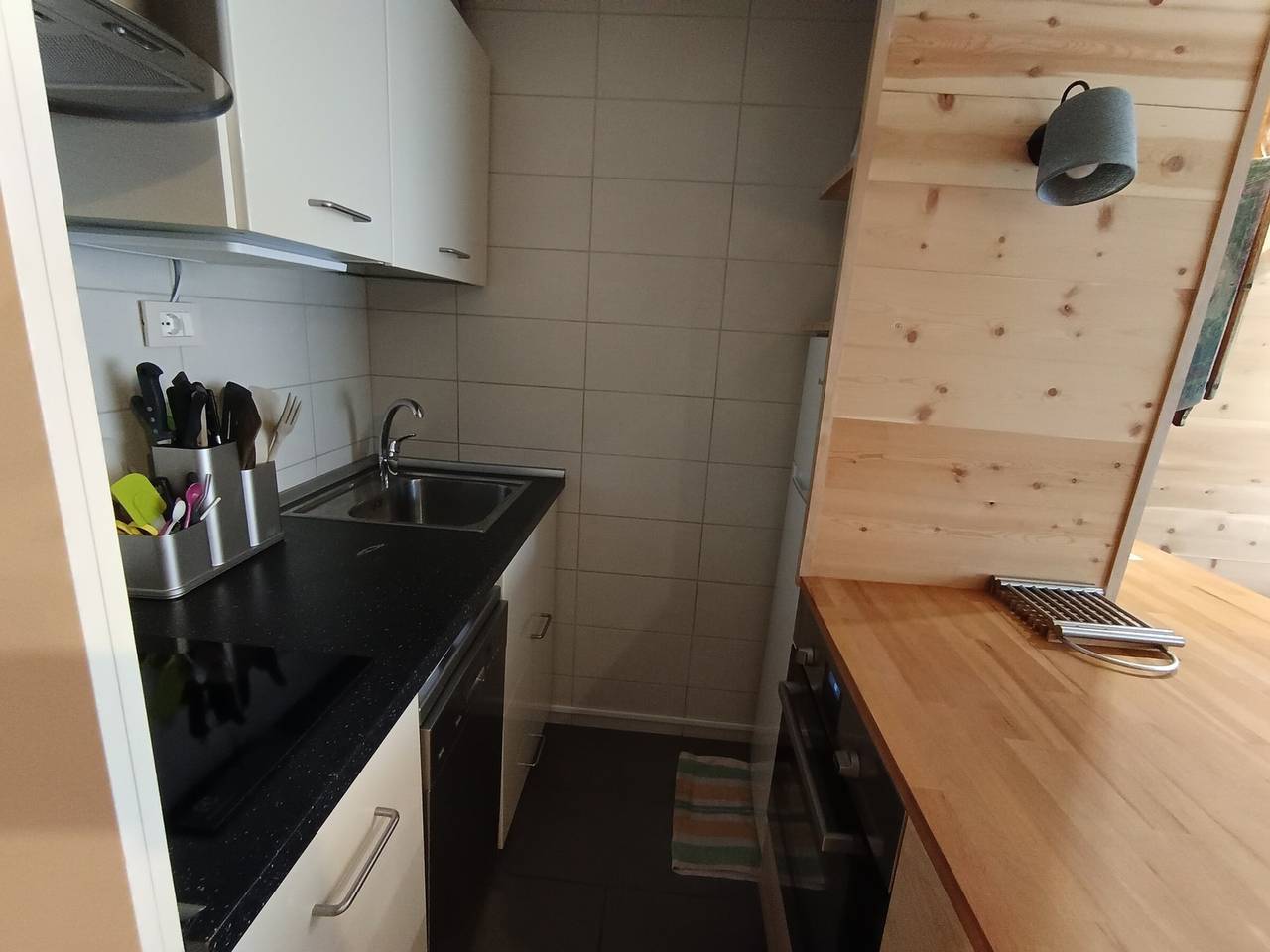 Studio entier, Studio lumineux rénové, parking, animaux acceptés, 5 pers in Montgenèvre, Région de Briançon