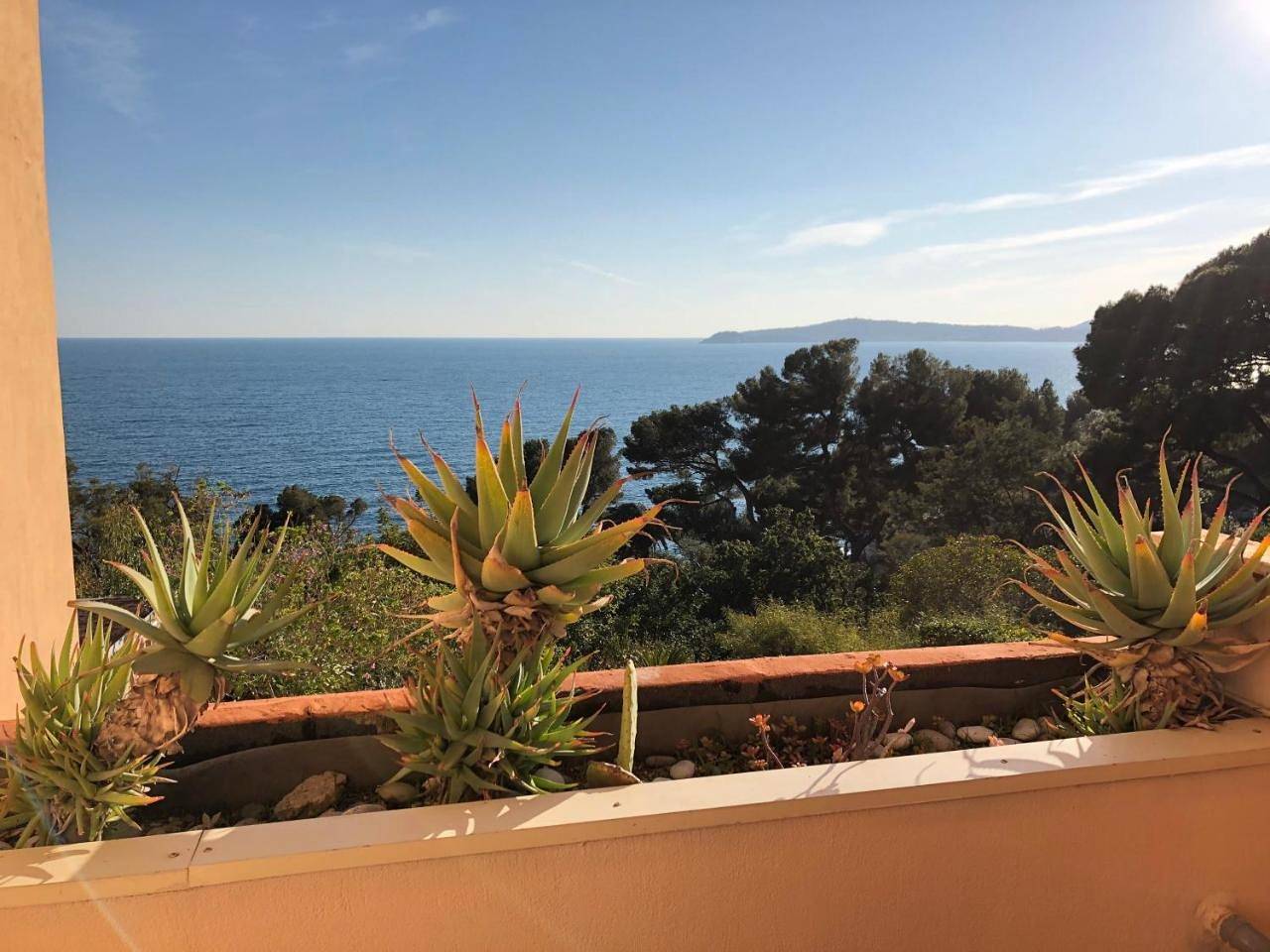 Appartement entier, Apartment in Cap-d'Ail, Côte méditerranéenne (France)