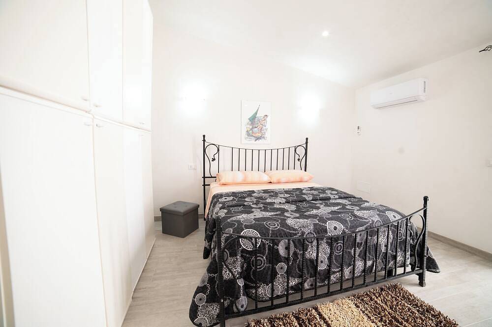 Entire apartment, The 'ancient gateway in Vico del Gargano, Gargano