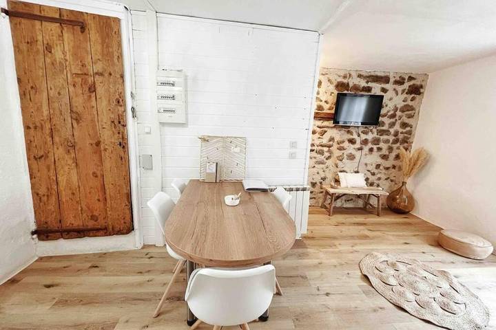 Maison de vacances pour 4 personnes, avec Balcon et Terrasse ainsi que Jardin et Vue à Le Puy-en-Velay