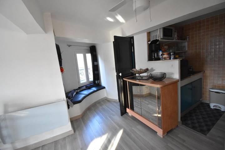 Gîte pour 3 personnes, avec terrasse à La Trinité - 2