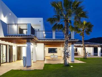 Holiday home in Sant Antoni de Portmany, West Ibiza für 9 