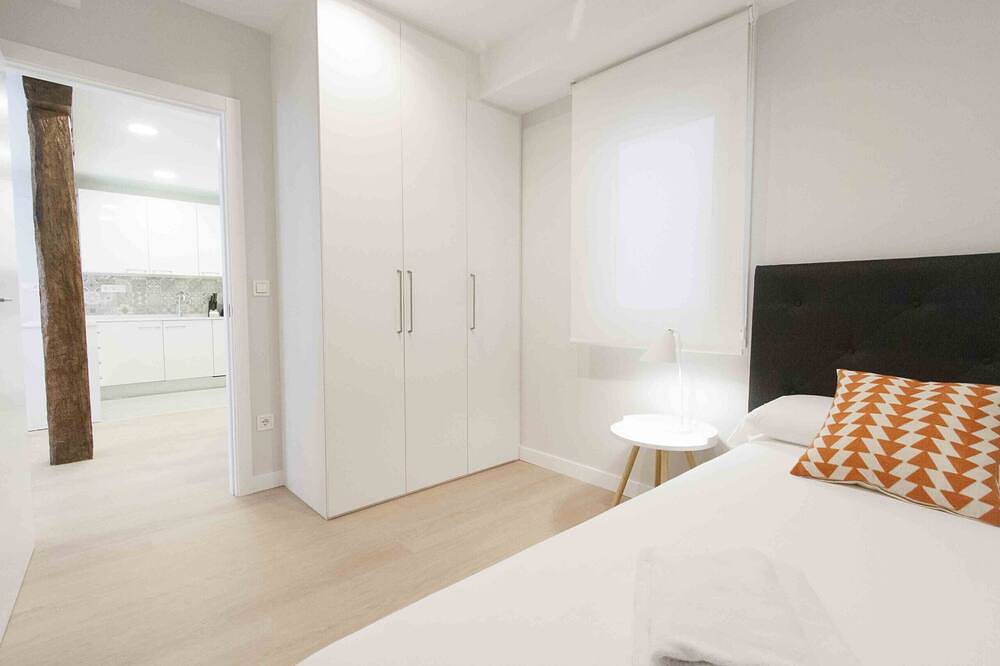 Entire apartment, Verona | The Rentals Collection in Playa de la Concha, San Sebastian