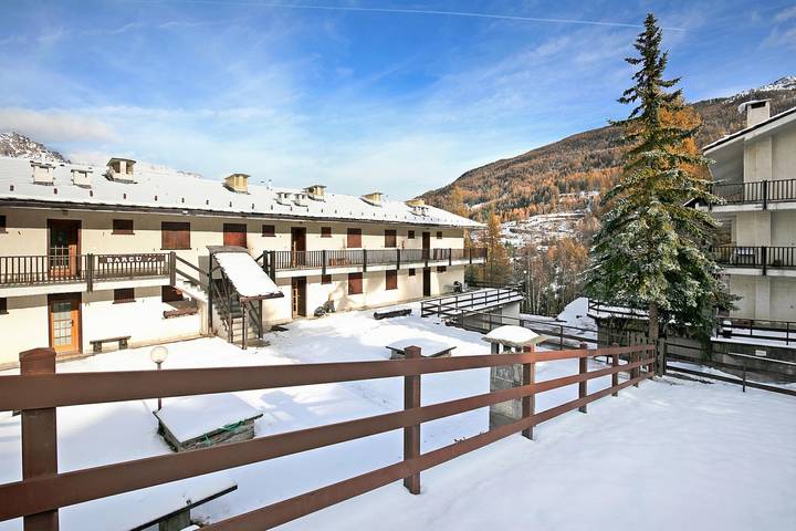 Ganze Wohnung, Appartamento Bareu Mountain View in Sauze d'Oulx, Via Lattea