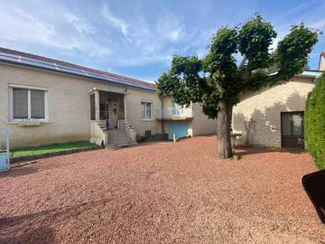 Cottage pour 6 personnes, avec jardin et vue à Riorges