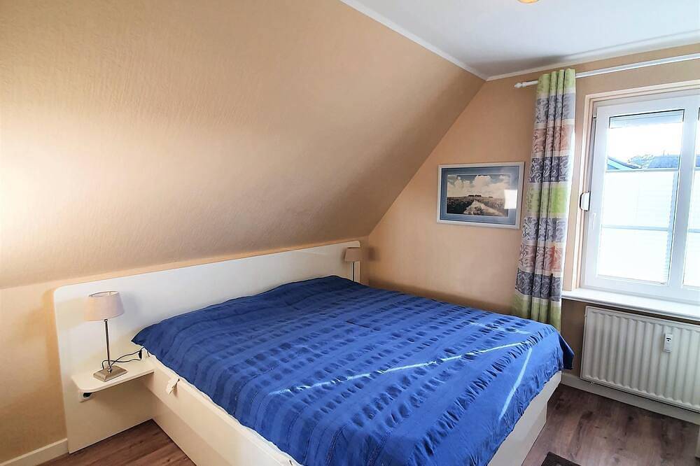 Ganze Wohnung, Ferienwohnung Poseidon auf Föhr: Balkon, Garten, Parkplatz, Wlan in Wrixum, Föhr