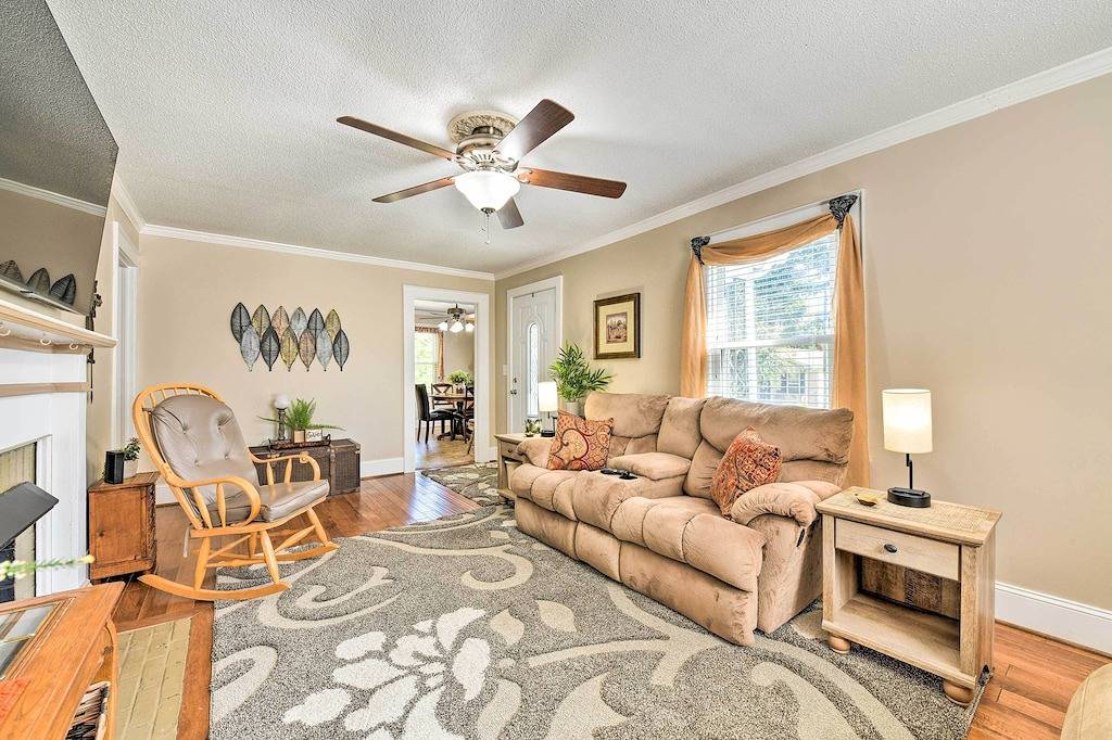 Belmont Retreat ~ 14 Mi to Dtwn Charlotte! in Gaston County