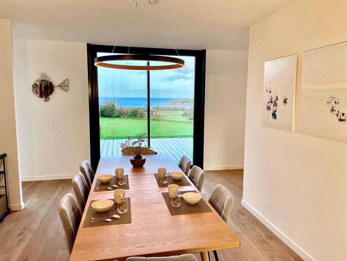 Location de vacances pour 10 personnes, avec jacuzzi et sauna ainsi que jardin et piscine dans Plage de l'île-à-Poule - 4