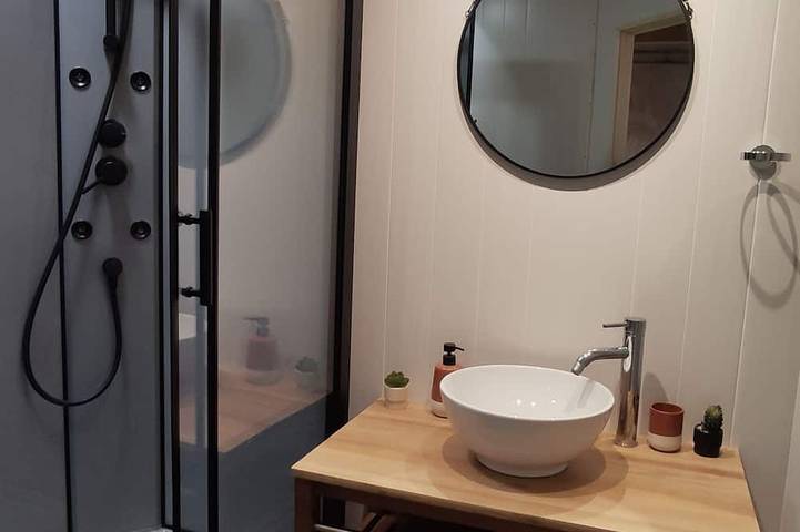 Location de vacances pour 2 personnes, avec jacuzzi à Ruch (homonymie) - 3