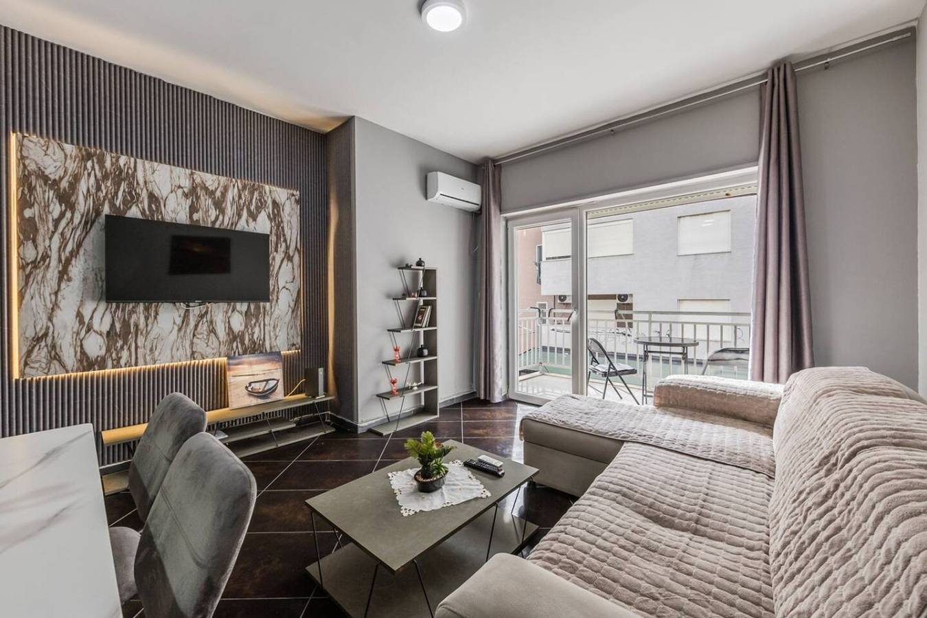 Geheel appartement, Sunset Apartment | 1Br Escape in Durrës (stad), Albanië