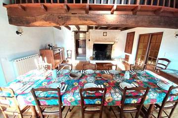 Gîte pour 10 personnes, avec terrasse et jardin à La Couronne