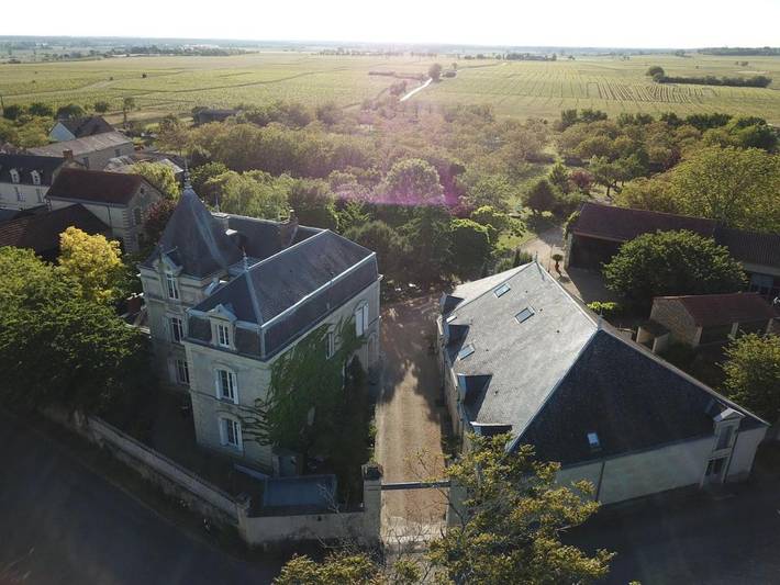 Hôtel pour 3 personnes, avec jardin et jacuzzi à Le Puy-Notre-Dame
