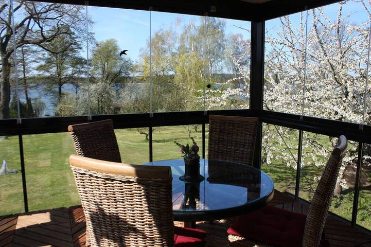 Bungalow für 4 Personen, mit Balkon und Garten