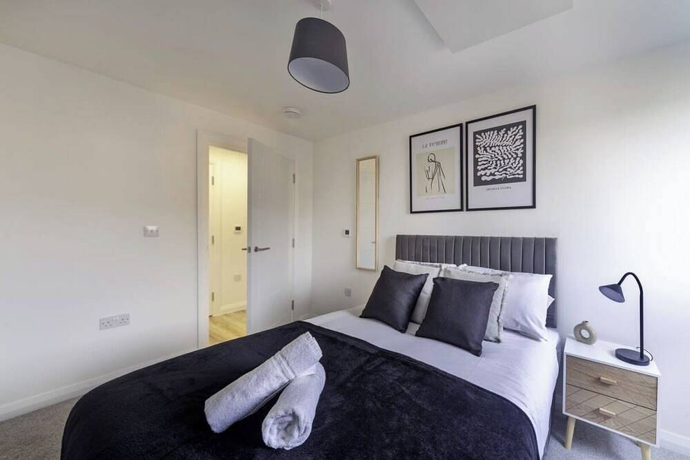 Appartement entier, Stylish and Modern Flat 2 Min Walk to Ashford Outlet in Ashford, Région d'Ashford