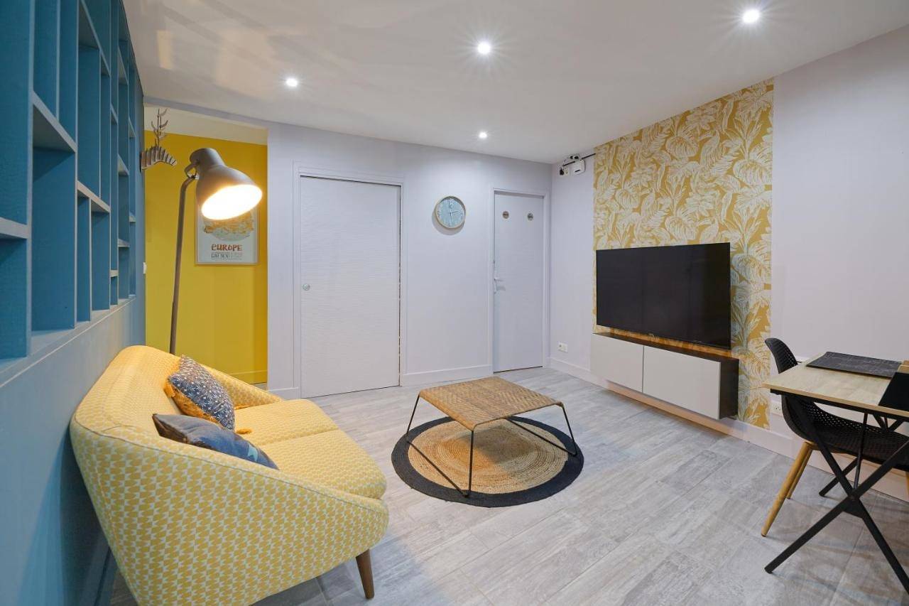 Superior Double Room in Carvin, Région de Lens