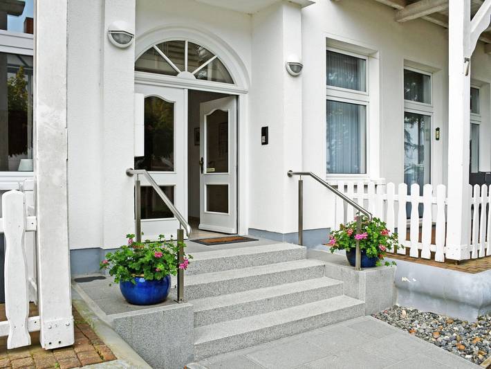 Ferienwohnung für 5 Personen, mit Terrasse und Seeblick in Göhren - 3