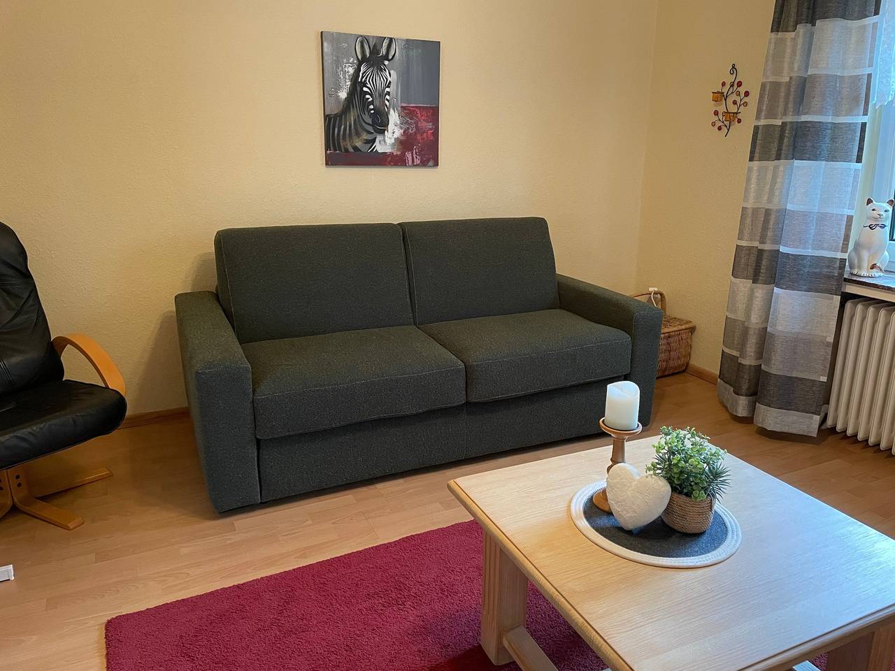 Ganze Wohnung, Ferienwohnung 'Am Weserradweg' mit gemeinsamer Terrasse, privatem Garten und Wi-Fi in Porta Westfalica, Wiehengebirge