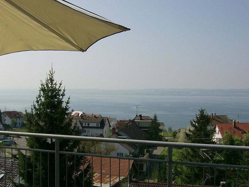 Wohnung in Meersburg mit Schwimmbecken in Meersburg, Region Bodensee-Oberschwaben