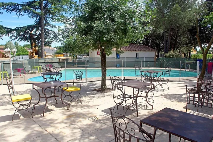 Hôtel pour 2 personnes, avec jardin ainsi que piscine et vue, animaux acceptés - 1