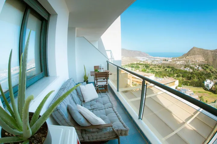 Apartamento de vacaciones para 4 personas, con piscina y piscina para niños además de terraza y vistas, Se admiten mascotas - 1