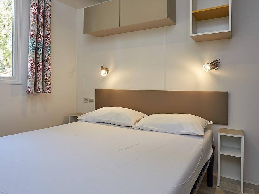 Camping Vieux Moulin - Mobilheim 6 personen - Comfort Xl | 3 Zi. | 6 Pers. | Erhöhte Terrasse | Klima. in Vensac, Lesparre-Médoc und Umgebung