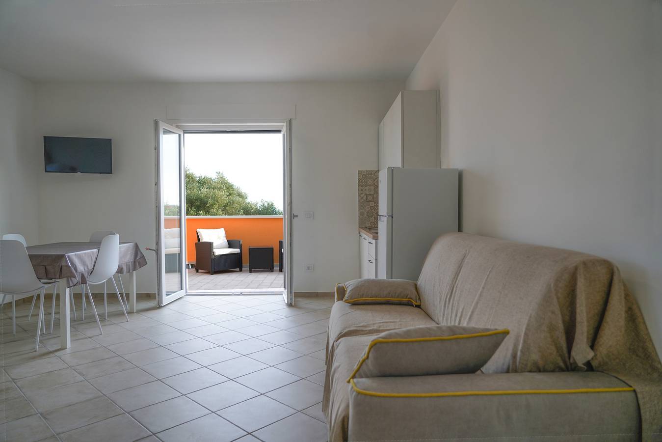 Entire apartment, Oliblu Holiday Home – Superior Coratina Apartment with Partial Sea View in Vibonati, Cilento Coast