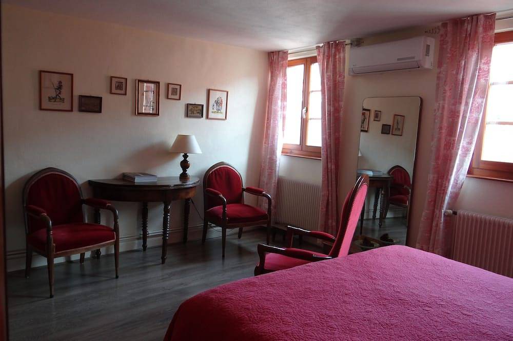 Entire apartment, Spacious air-conditioned gîte for 2 to 4 people in Ribeauvillé, Parc naturel régional des Ballons des Vosges