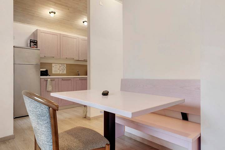 Appartamento intero, Appartamento 'Bungalow Pit Stop' con vista lago, Wi-Fi e aria condizionata in Brenzone, Prealpi Gardesane