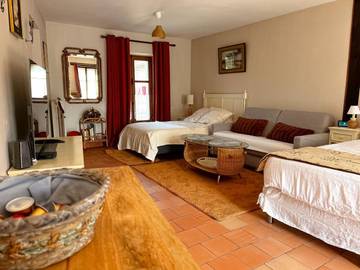 Chambre d’hôte pour 5 personnes, avec vue et jardin à Abilly