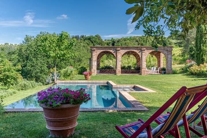 Casa vacanza per 4 persone, con giardino e balcone a Castelfiorentino