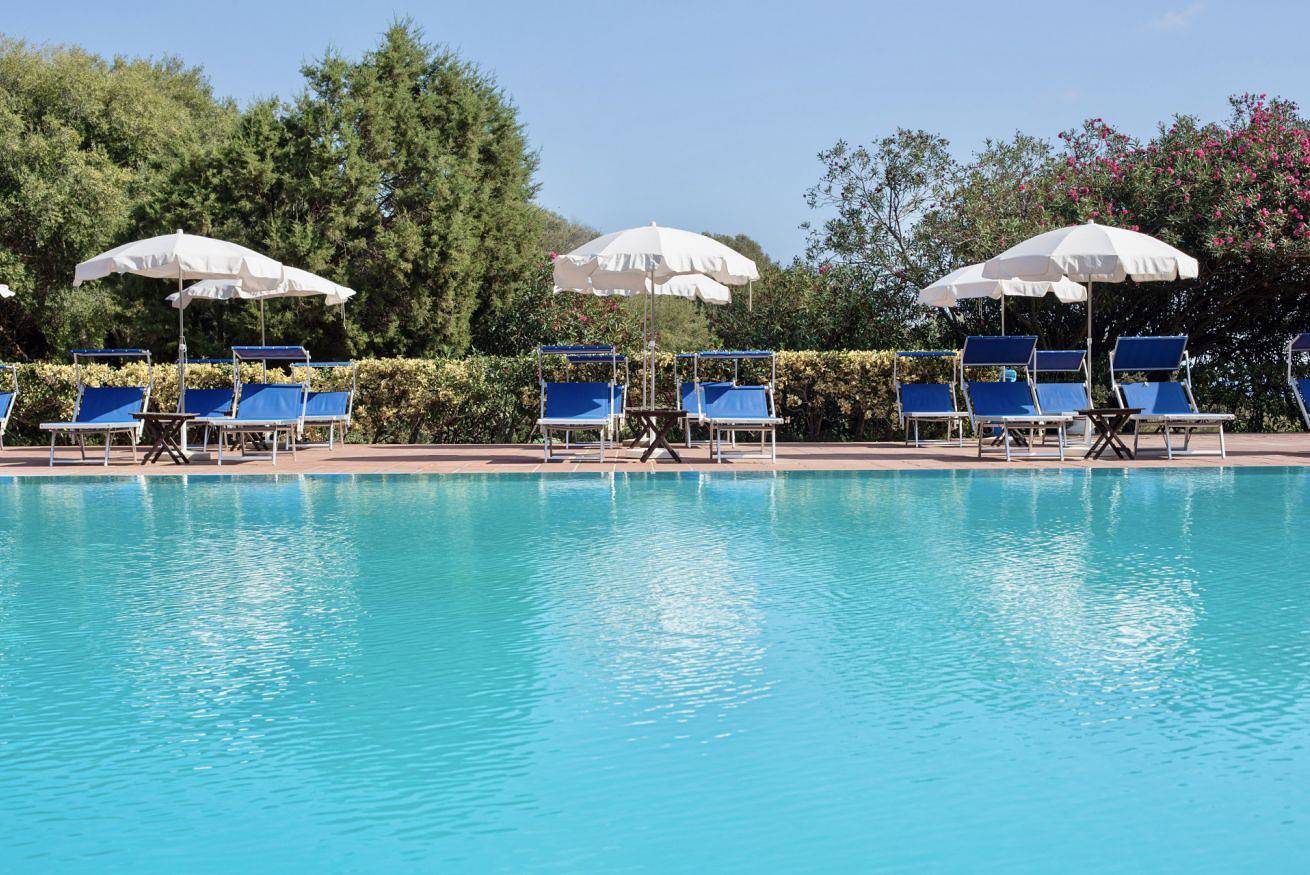 Apartamento entero, Baia Ginestre Three-room apartment with 6 beds in Teulada (Italia), Provincia de Cagliari