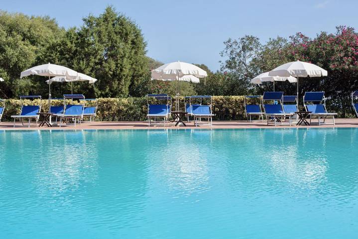 Appartamento per 6 persone, con balcone/terrazza e piscina in Teulada