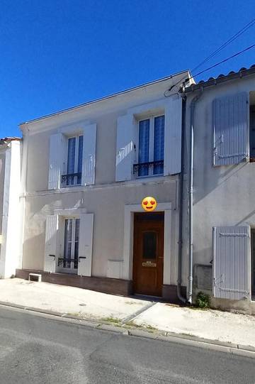 Gîte pour 6 personnes, avec terrasse à Marennes