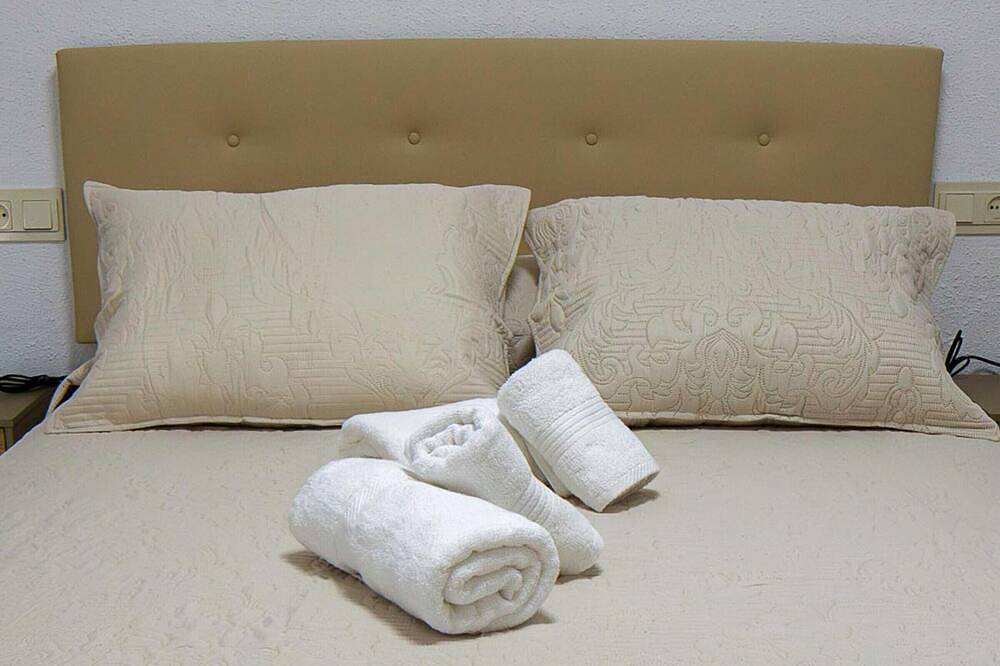 Apartamento entero, Apartamento acogedor con comodidades prácticas en Baza in Baza, Geoparque de Granada